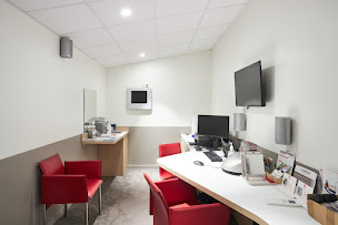 Photo n°3 de Audioprothésiste Marseille-Alain Afflelou Acousticien à Marseille (Centre médical)