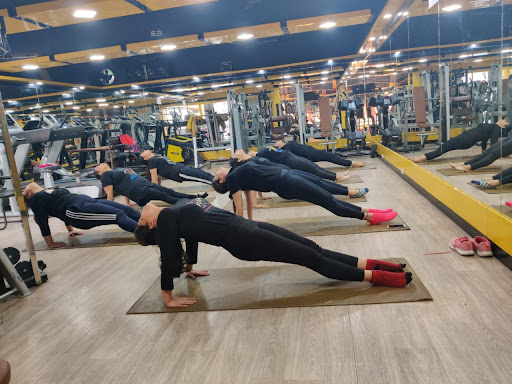 Advance paradise health club, best gym