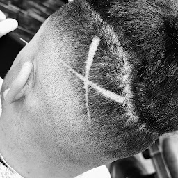 Photo n°28 de Kamel Coiffure à Angoulême (Salon de coiffure)