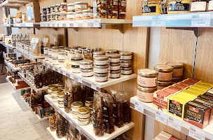 Photo n°35 de Les Caves De Mon Pere à Gouesnou (Grossiste en vins)