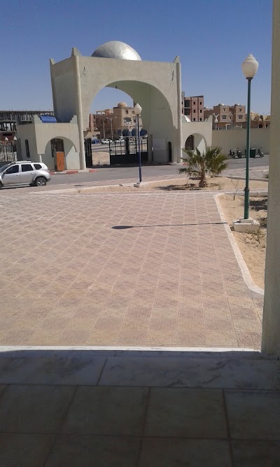 Photos of Universit&eacute; de sciences humaines et sociales d'el oued