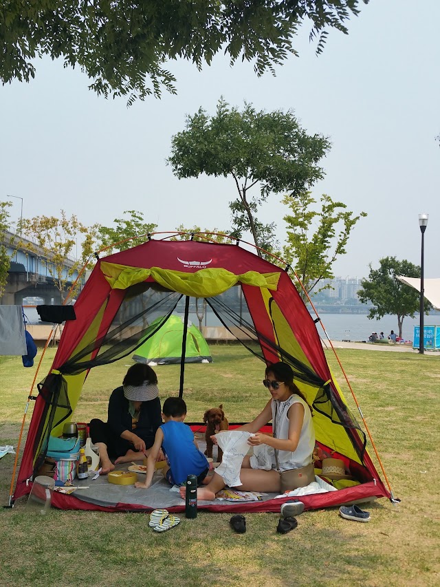 Han River Walking Paths