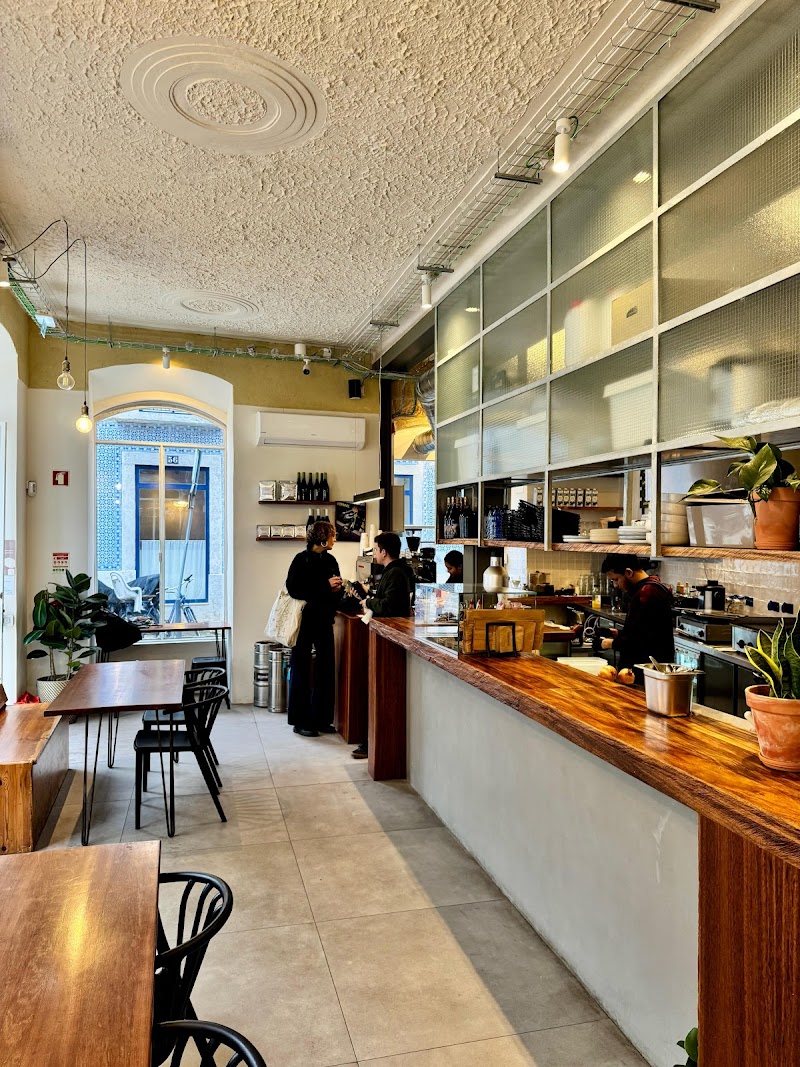 Neighbourhood Cafe — photo 9