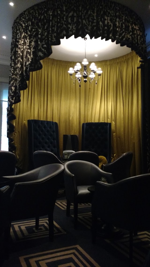Reunion Bar