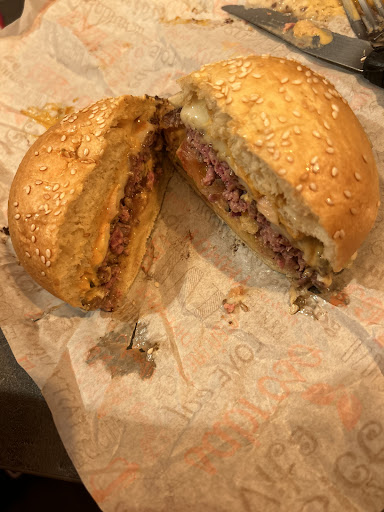 Photo 3 - Miam' Burger Foodtruck emplacement: Bourget du Lac