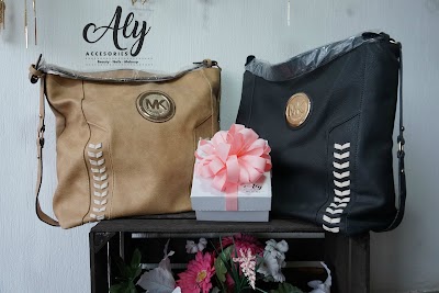Photos of Aly Accesories