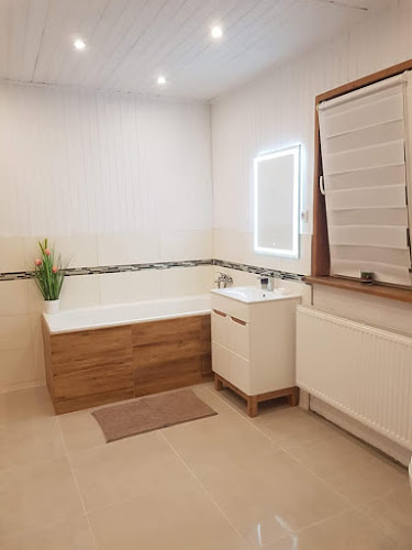 Opinii despre Super-Fachowiec, Hydraulik Kraków, elektryk, remonty, malarz, złota rączka, montaż mebli în Kraków - Elektryk