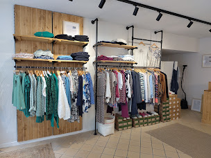 Photo n°4 de Fleur De Coton Bio - Côté femme à Gap (Magasin de vêtements pour femmes)