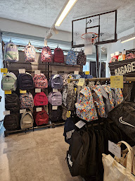 Photo n°15 de C'SPORT à Chartres (Magasin de vêtements de sport)