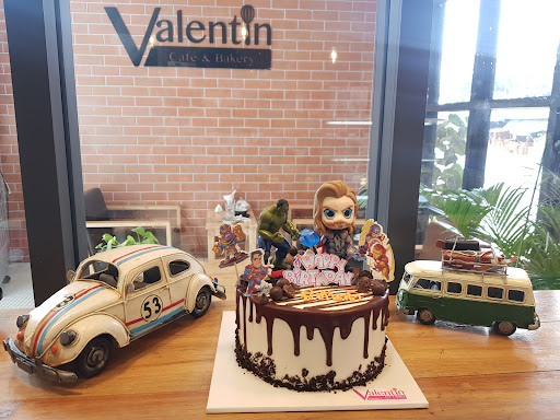 Valentin Cafe & Bakery