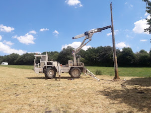 Photo n°2 de TPES - Travaux Publics Energies Services à Saint-Ségal (Service d'élimination des eaux usées)