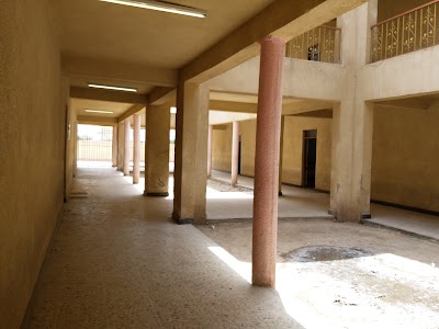 Photos of ثانوية المتميزين في البصرة