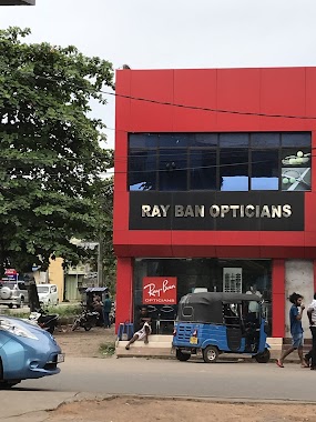 Ray Ban Opticians, Author: Sarath Wickramasinghe