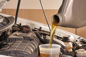 Photo n°6 de Garage répare auto 92 à Asnières-sur-Seine (Station de lavage automobile)