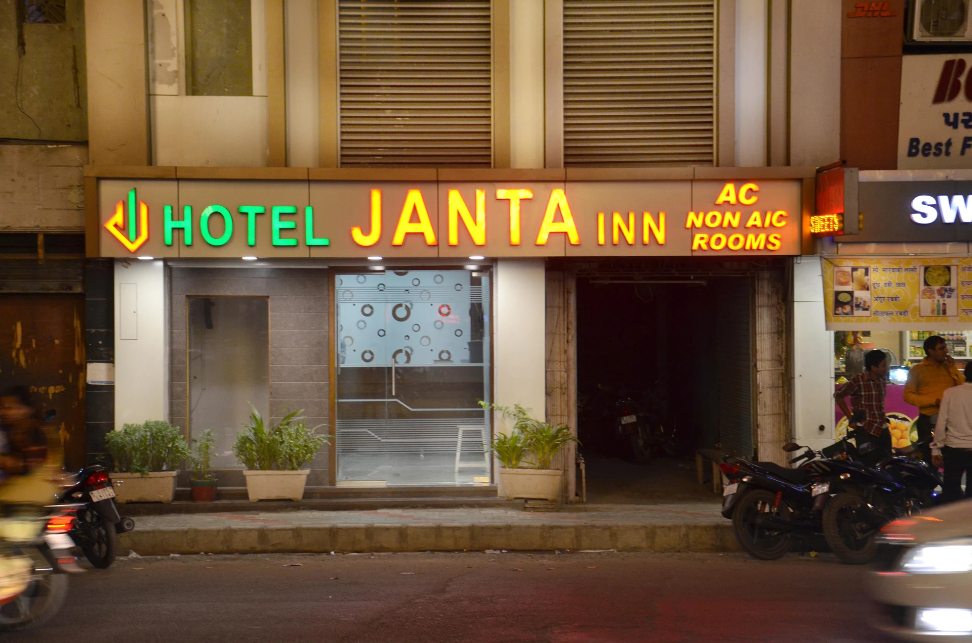 Hotel Janta Inn