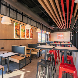 Photo n°31 de KFC VESOUL à Vesoul (Restaurant de hamburgers)