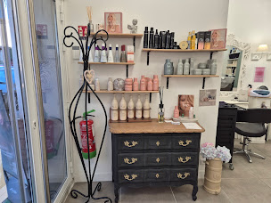 Photo n°2 de Magic'hair by sandrine à Nézignan-l'Évêque (Salon de coiffure)