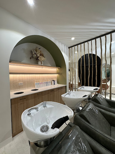 Citron & Slate Salon - Thumbnail