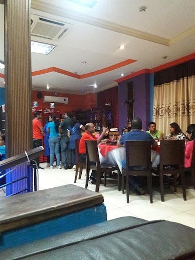 Photos of Comlone restaurant