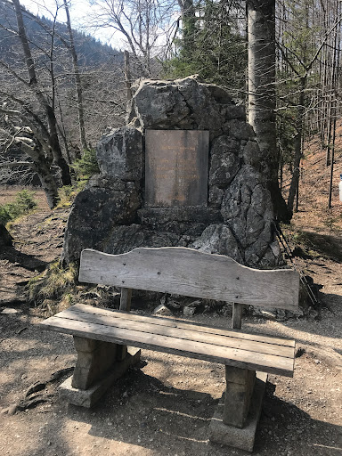 Marien Monument
