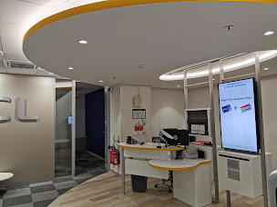 Photo n°6 de LCL Banque et assurance à Montigny-le-Bretonneux (Banque d'épargne)