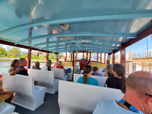 Universal Orlando Resort Water Taxi Service - Thumbnail