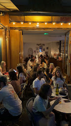 Photo n°54 de Chez Yvette à Paris (Café)