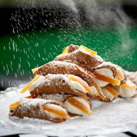 Polosud gelato , coffee and pastries by null