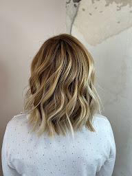 Photo n°13 de Le salon à Craponne (Salon de coiffure)