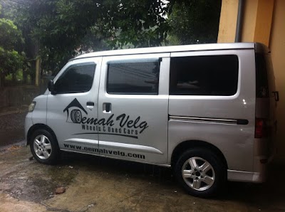 Photos of Oemah Velg