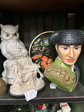 Warehouse Antique Mall Marion IL by null