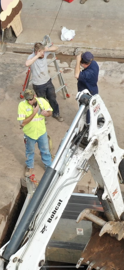 Gustum trenchless pipe repair