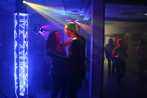 Photo n°2 de BlackOut! Événements à Aulnoye-Aymeries (Magasin de location de chaînes hi-fi)