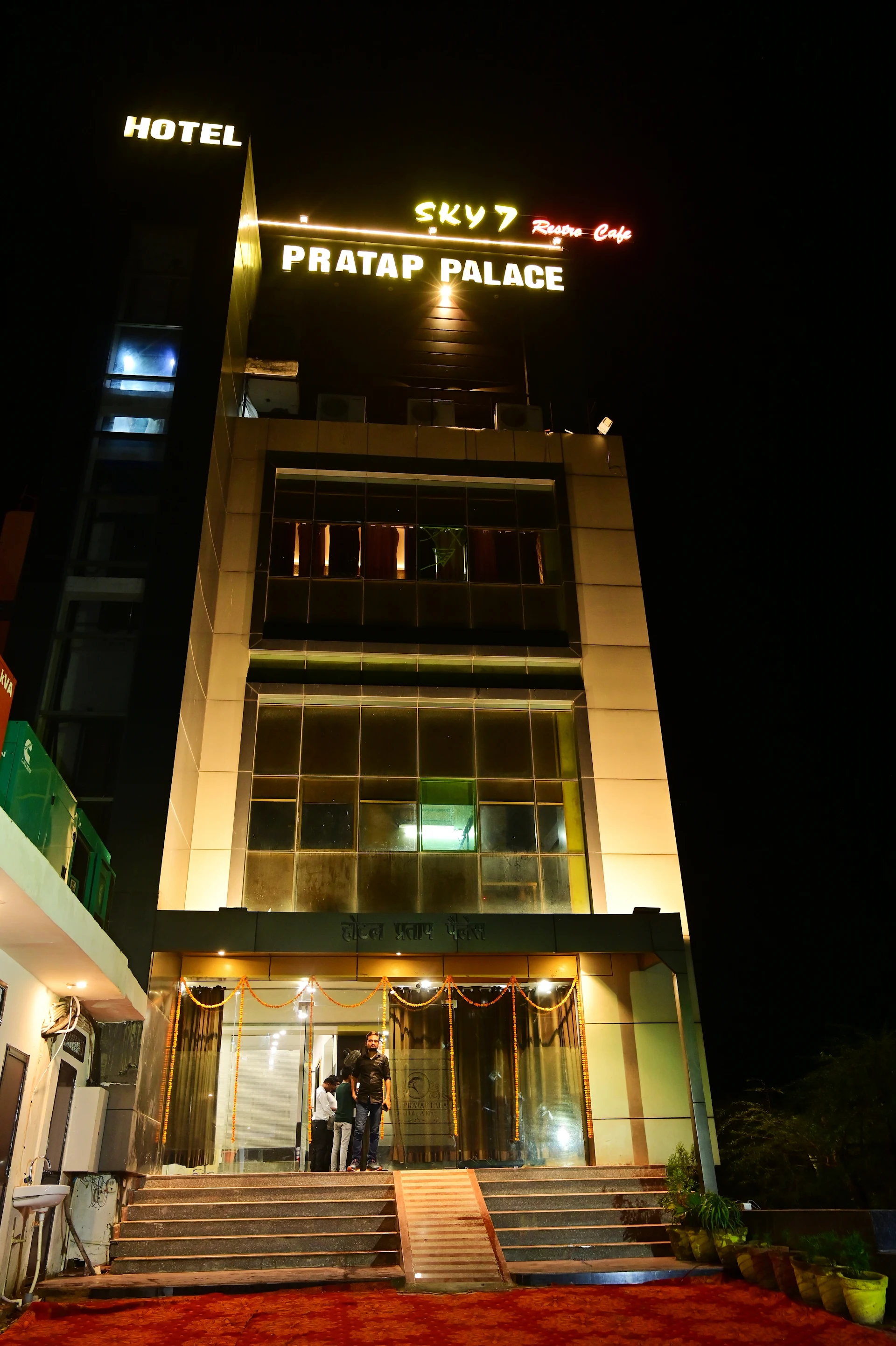 Hotel Pratap Palace