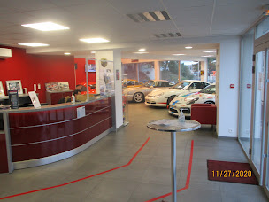 Photo n°2 de Porsche Alméras (Alméras Frères) à Saint-Jean-de-Védas (Dépôt-vente)