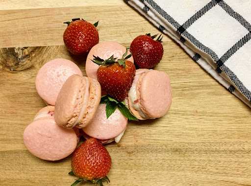 Mick's Macarons - Visual
