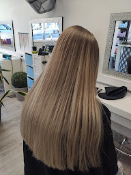 Photo n°24 de Exp'hair à Verteillac (Salon de coiffure)