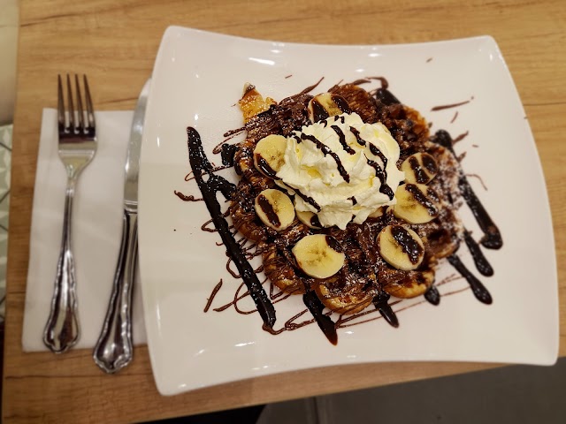 Crêpe & Waffle Paradise