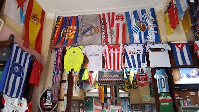 Photos of Caf&eacute; Bilbao