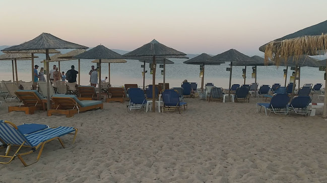 Karavi Beach Bar