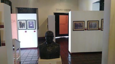 Photos of Alfonso L&oacute;pez Pumarejo house