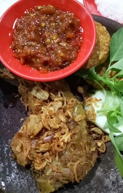 Photos of Wr. Ayam Kremes Endang Joko