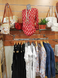 Photo n°23 de Lauren's Boutique à Bazas (Magasin de vêtements pour femmes)