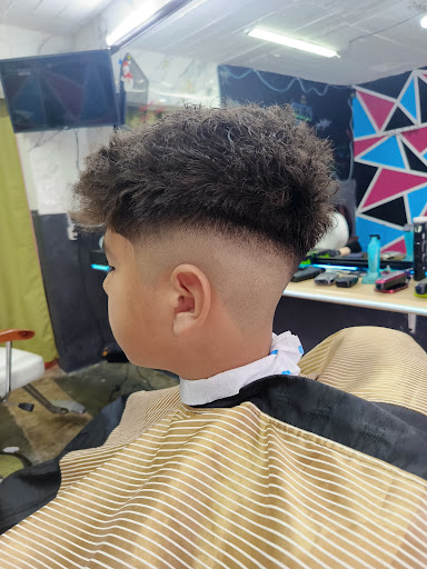 Real Boy'z Barber Studio