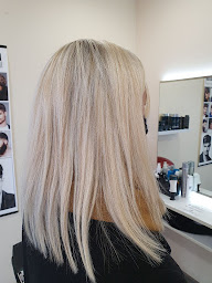 Photo n°9 de Anne Marie Styl à Bergerac (Salon de coiffure)