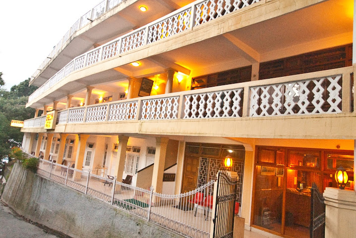 Hotel Evelyn by null