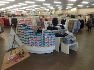 Photo n°16 de GEMO MONTESSON Chaussures et Vêtements à Montesson (Magasin de vêtements pour femmes)