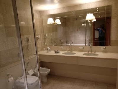 Photos of Roseo Hotel Leon d'Oro