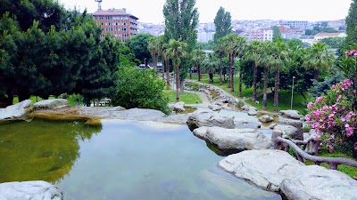 Photos of Sururi Park