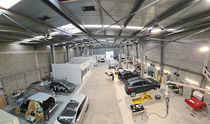 Photo n°13 de A.T.P. CARROSSERIE à Ajaccio (Atelier de carrosserie automobile)